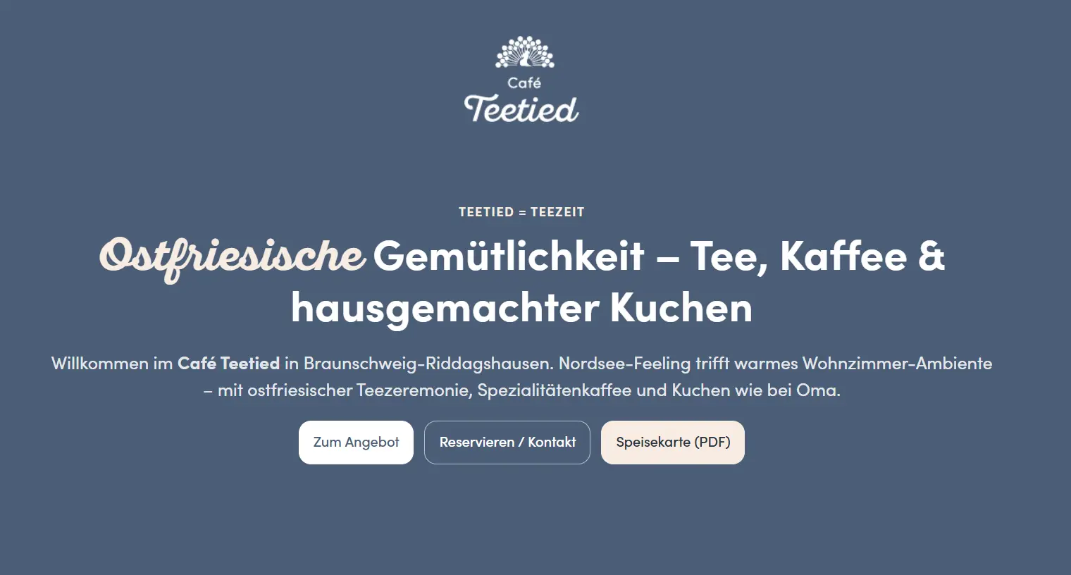 Screenshot der Café Teetied Website mit Menü und Online-Reservierung
